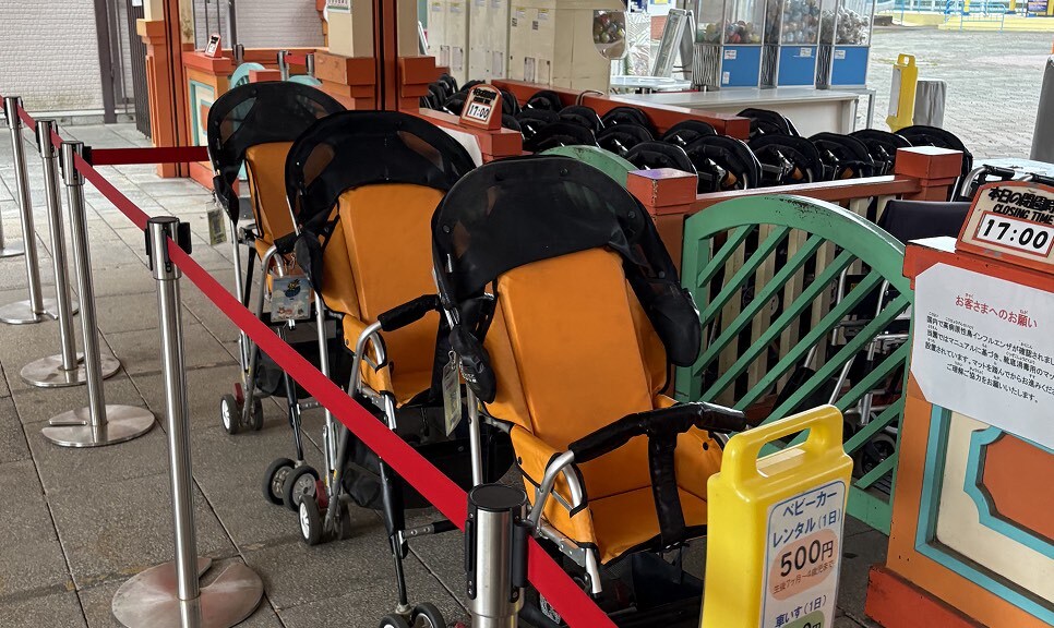 ベビーカー置き場の様子