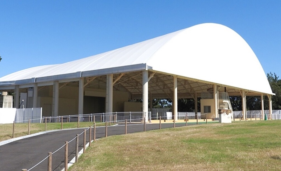 イベントステージ「HOLA！」の外観