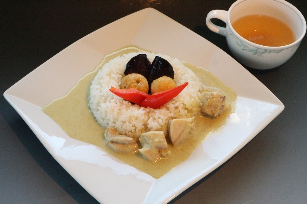 グリーンカレー (JPG 201KB)