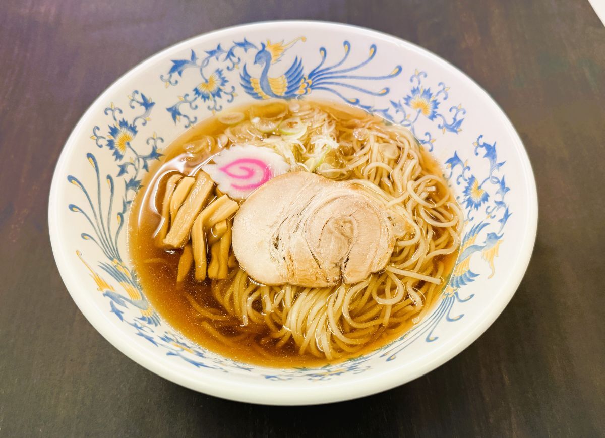 ______.jpg 醤油ラーメン (JPG 144KB)