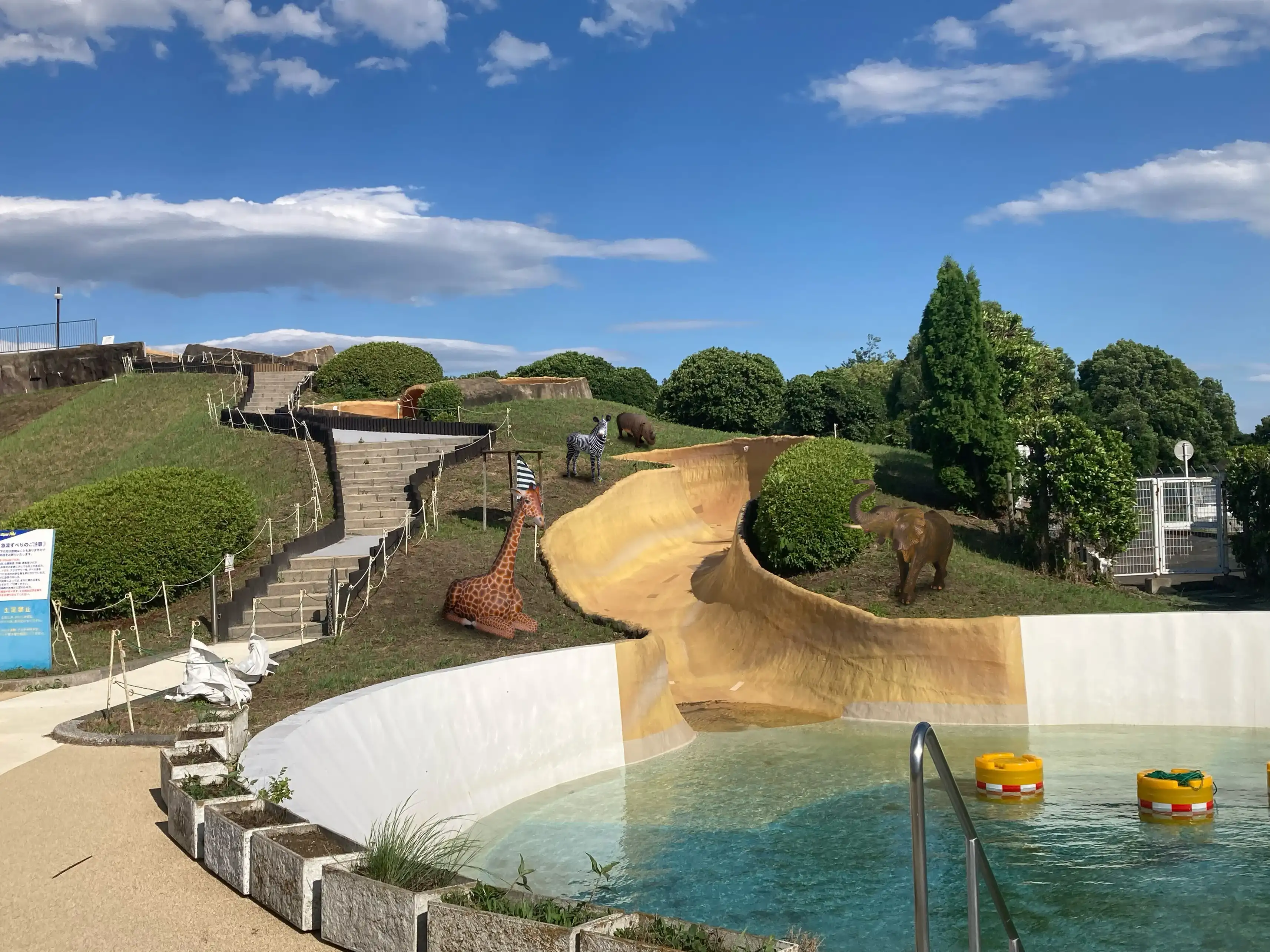 サファリコーストのプールエリア
